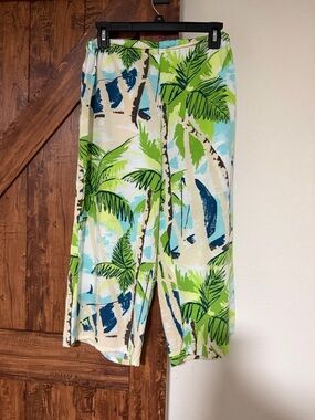 Weekend Traffic Women flat Front Tropical Palm Print Wide-Leg Capris Size S